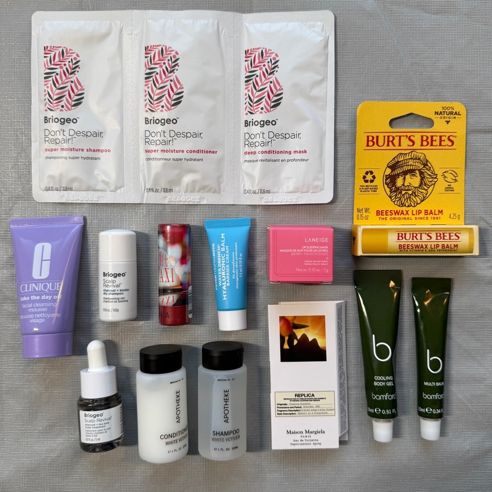 HP 💛 13-piece Skincare Beauty Bundle: Samples, makeup, mask + MORE!
